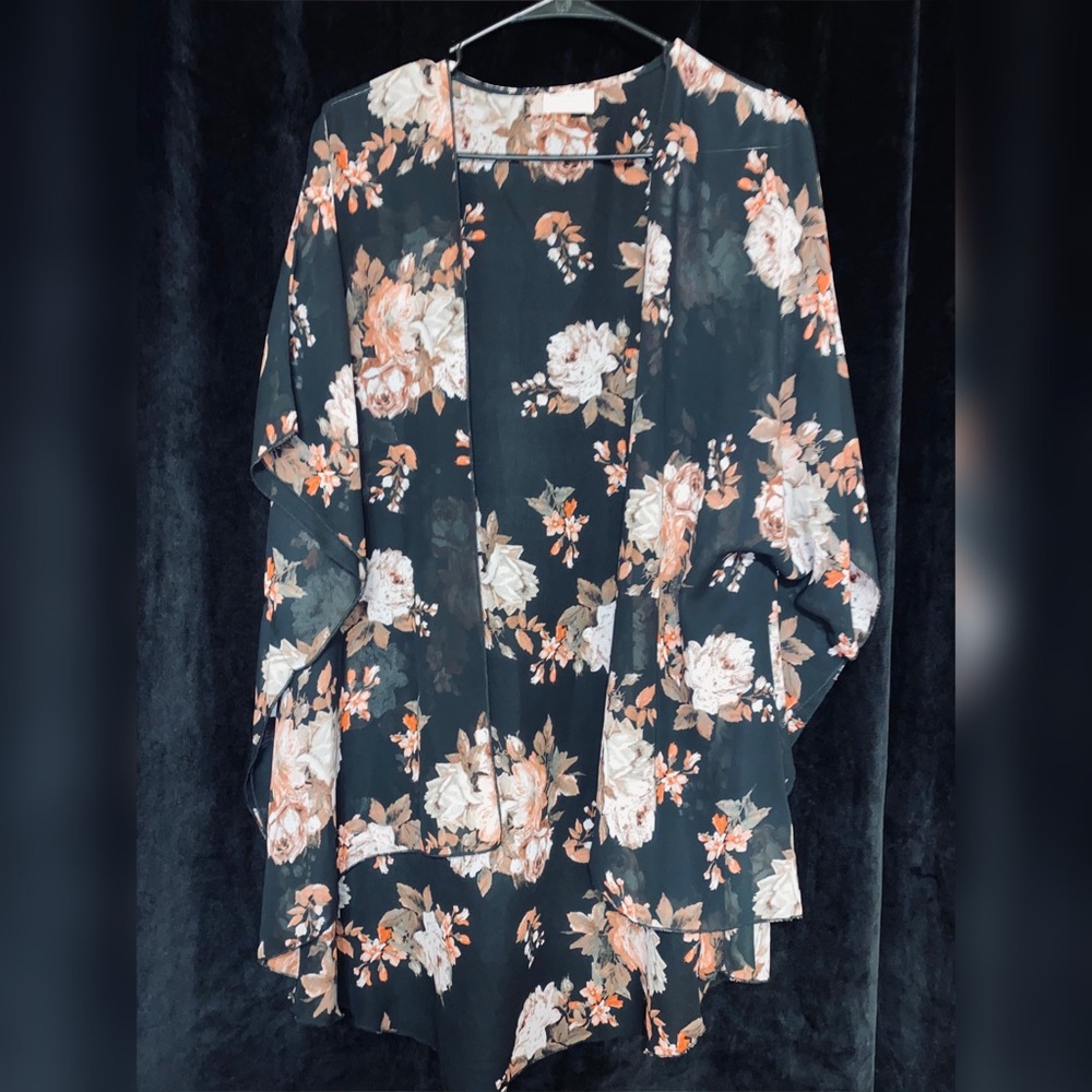 Emory Park Floral Kimono